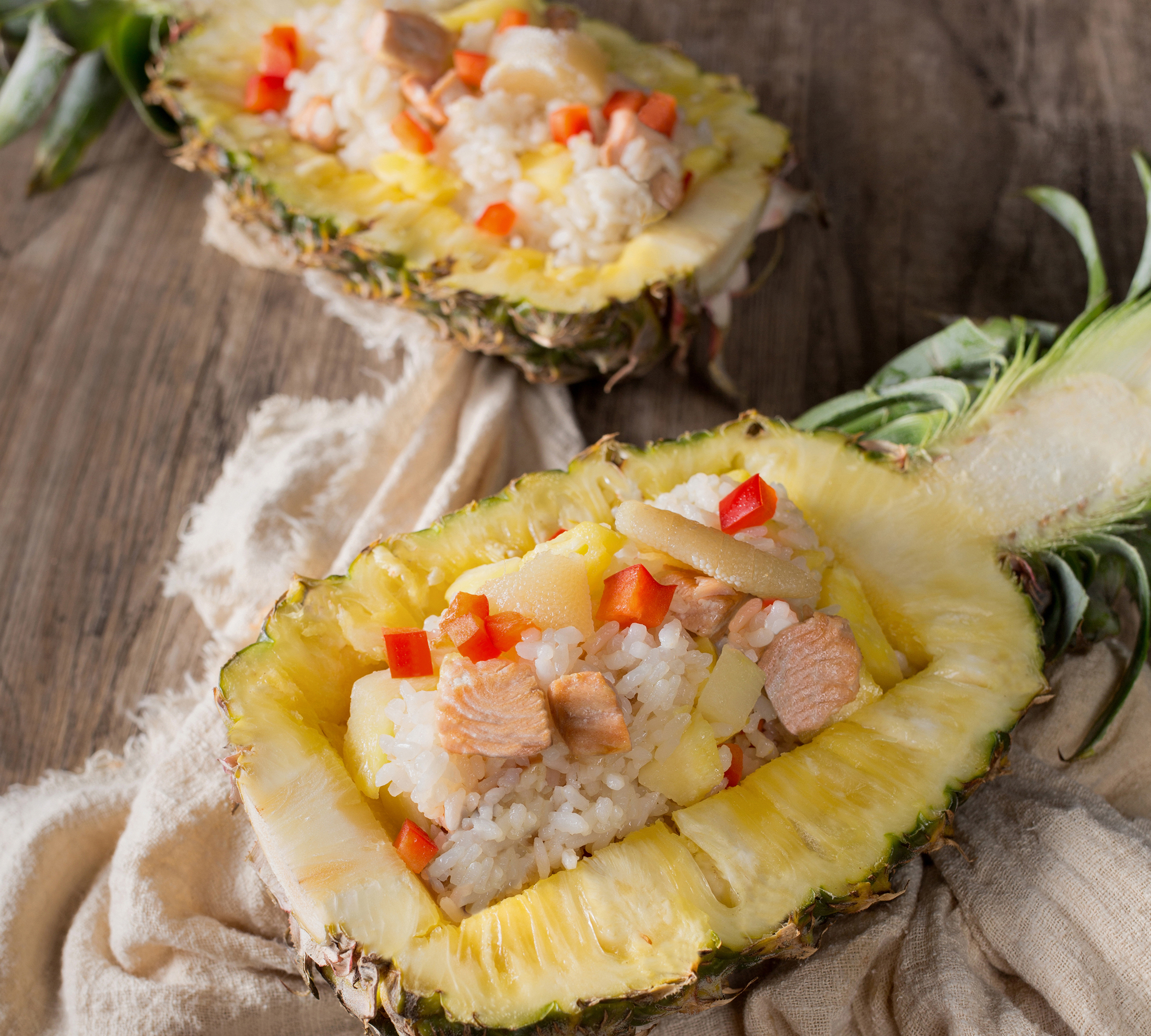 美國阿拉斯加鮭魚菠蘿魚子飯